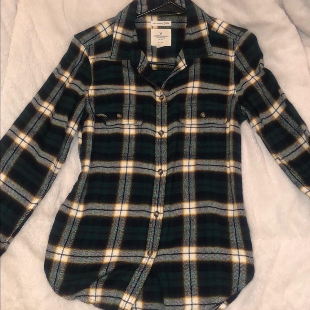 American Eagle plaid button down - Size Small